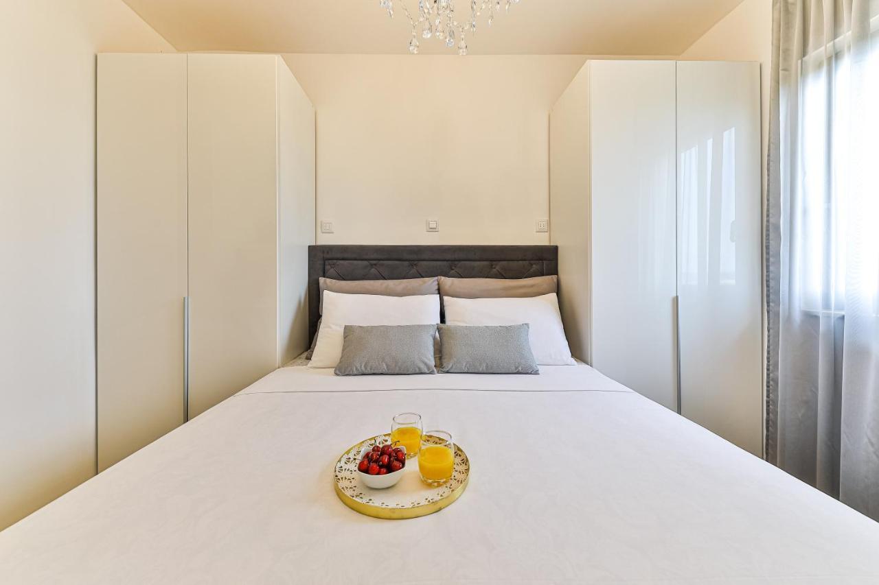 Apartmani Ana Kaštela Exterior foto