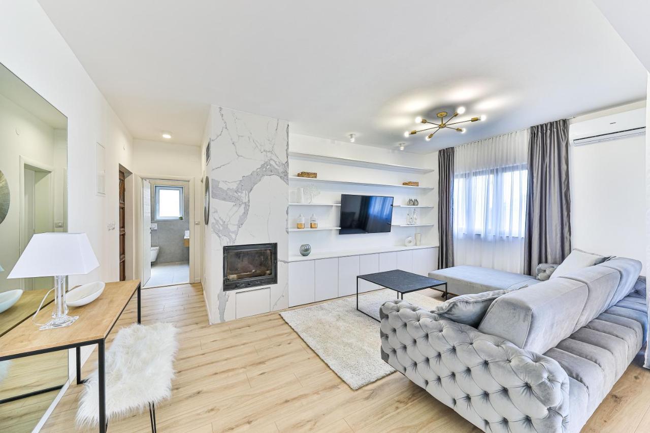 Apartmani Ana Kaštela Exterior foto