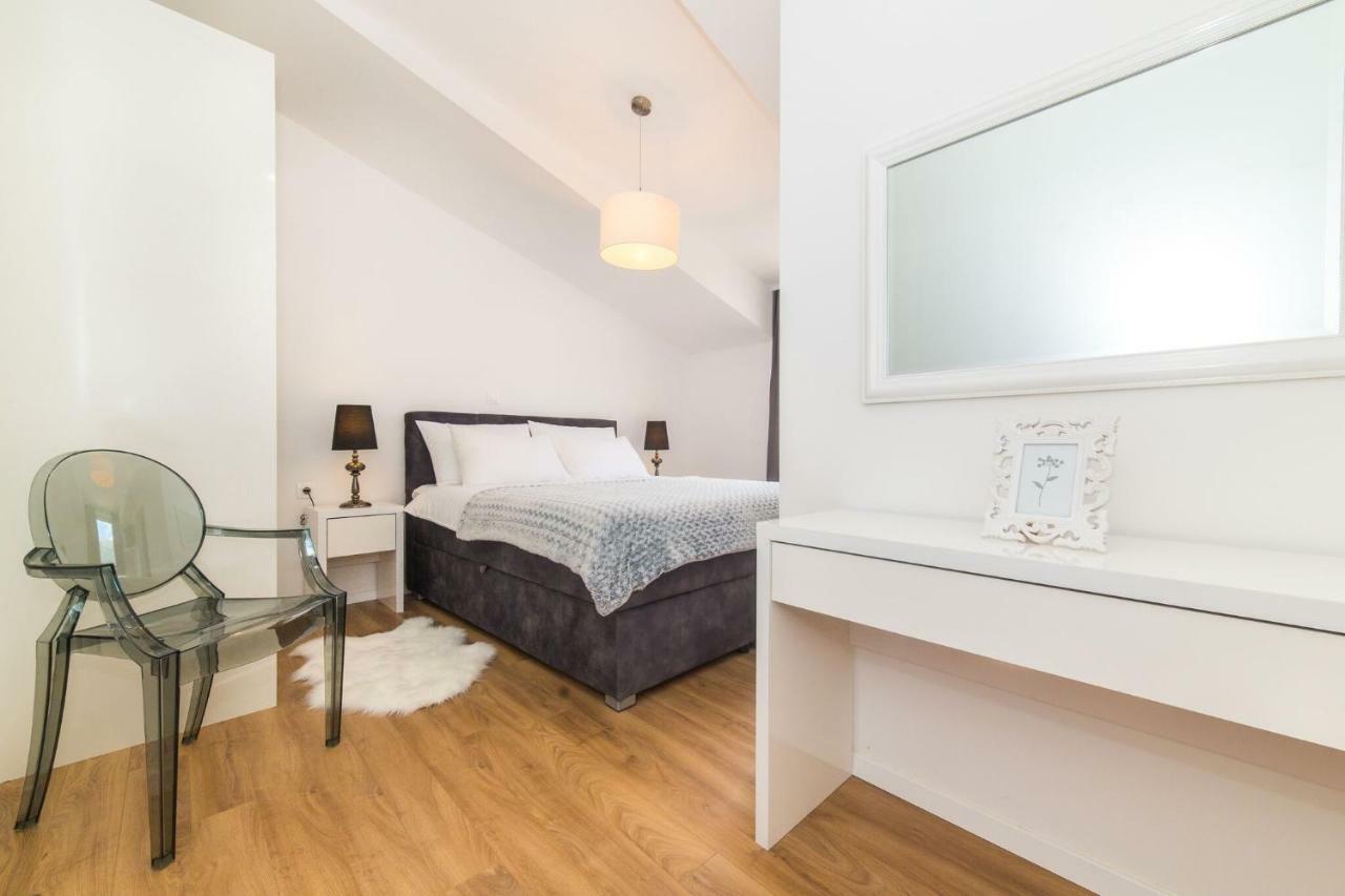 Apartmani Ana Kaštela Exterior foto