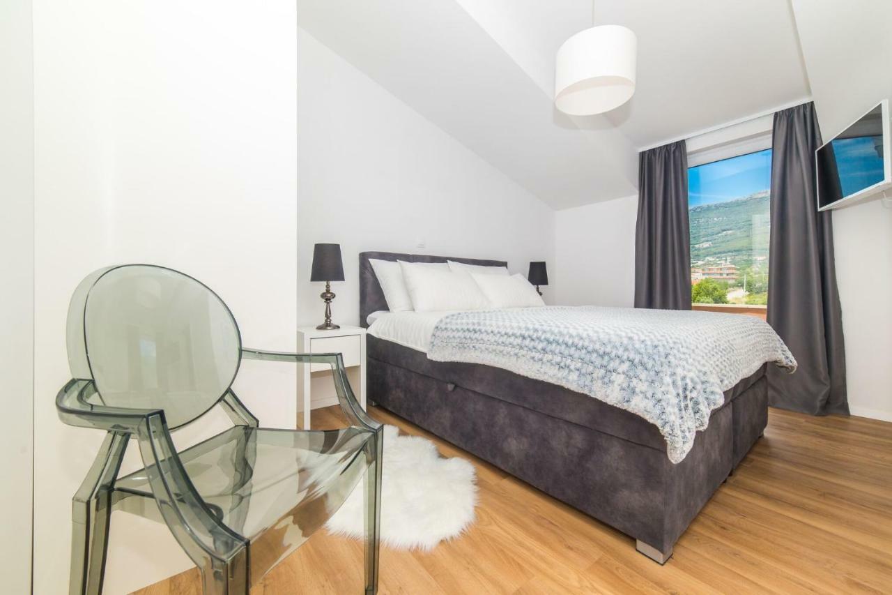 Apartmani Ana Kaštela Exterior foto