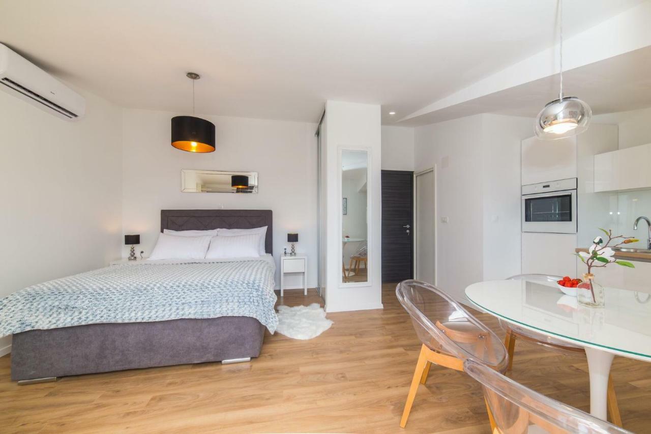 Apartmani Ana Kaštela Exterior foto